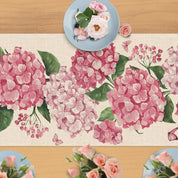 Caminho de Mesa de Linho com Estampa Floral de Hortênsia e Borboletas - Decoração de Verão  Home Gaju