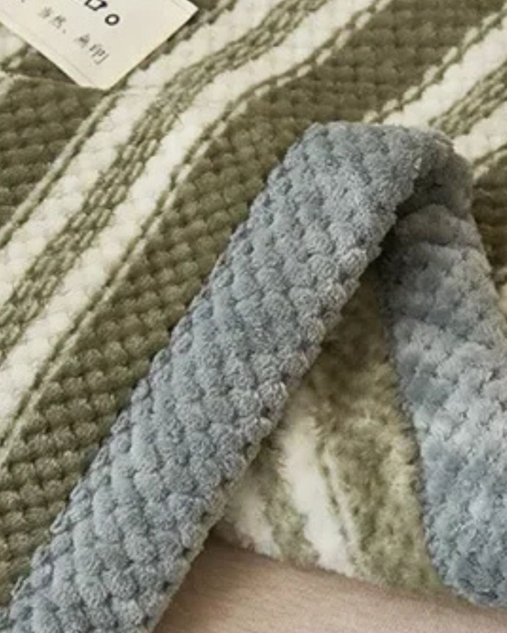 Cobertor de Malha Chenille Crochê Macio e Lavável | Home Gaju