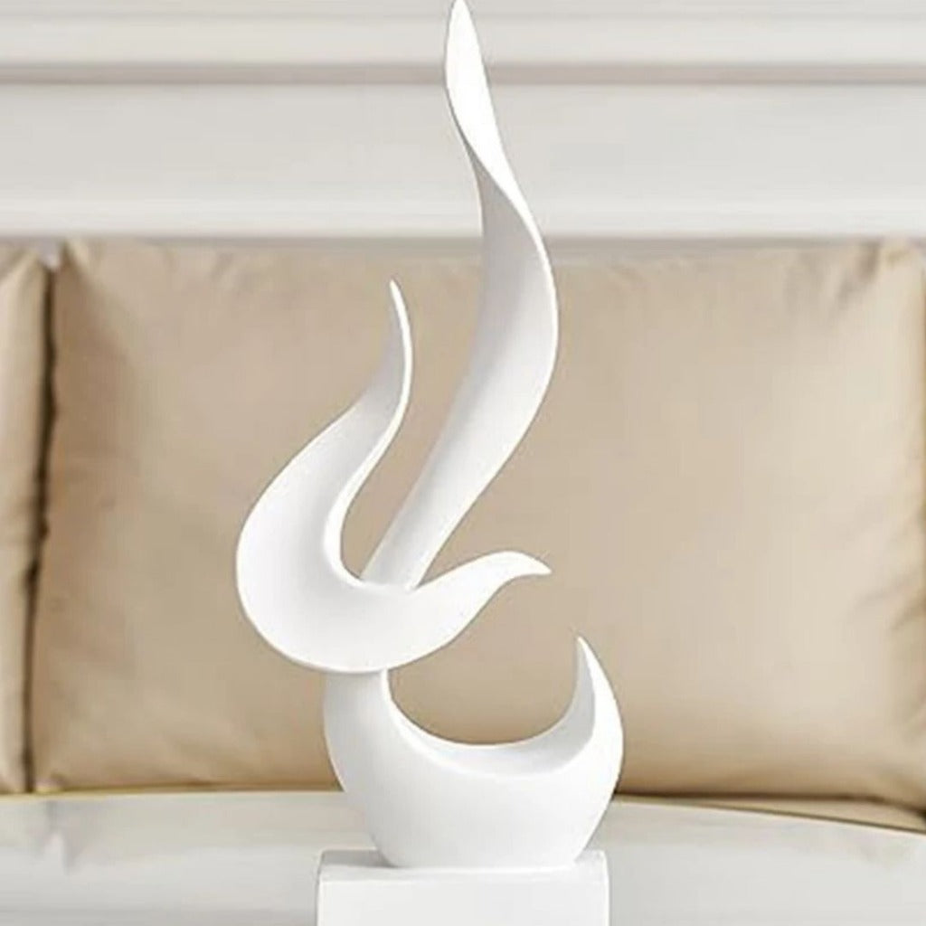 Escultura Decorativa de Chama Abstrata em Resina | Home Gaju