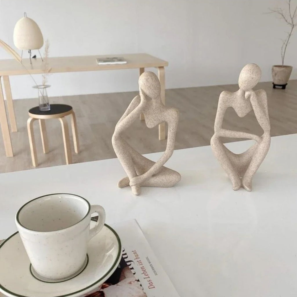 Escultura O Pensador Abstrato Cor Areia para Decoração de Sala e Escritório | Home Gaju