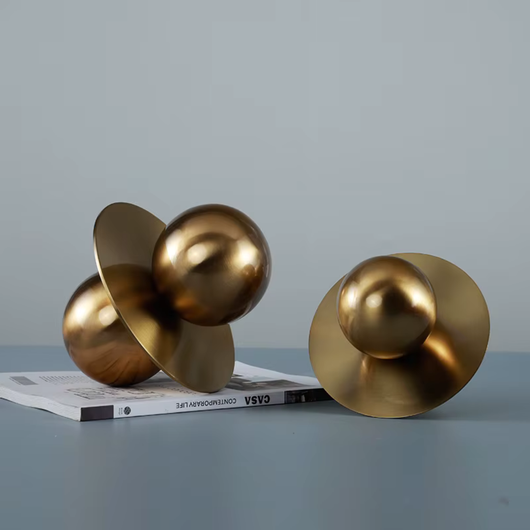OrnamentosEsfericosdeMetalDourado_2.png