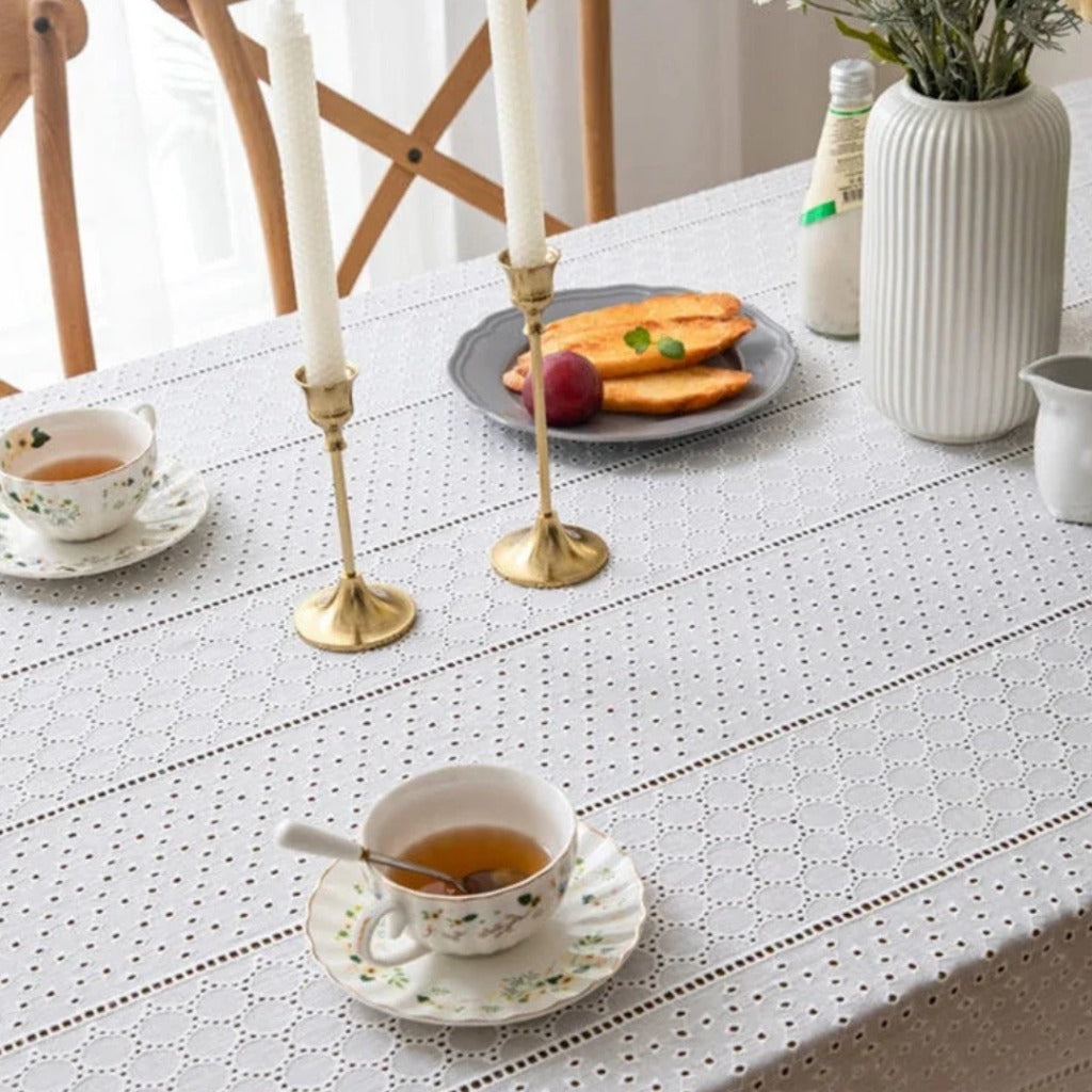 Toalha de Mesa de Algodão Branco com Bordado Francês Loja Online de Mesa Posta Home Gaju