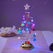 Árvore de Natal em Metal Iluminada com Luzes e Pingentes - Decoração Natalina para Mesa | Home Gaju