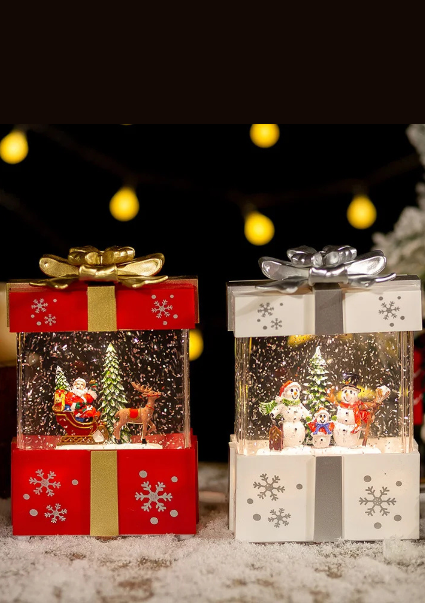 Caixa de Presente Musical de Natal vermelha e branca na neve