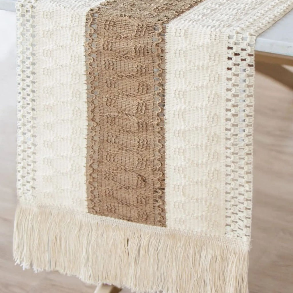 Caminho de Mesa Boho em Algodão Crochê, Decoração Rústica e Moderna para Decoração Loja Online de Mesa Posta Home Gaju