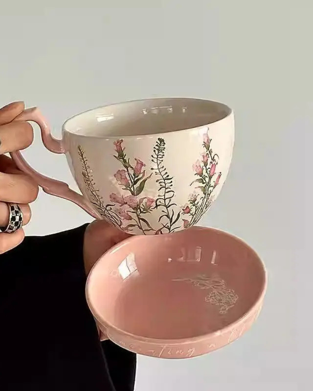 Caneca de Cerâmica com Prato Estilo Retrô 460ml Ideal para Café e Leite | Home Gaju