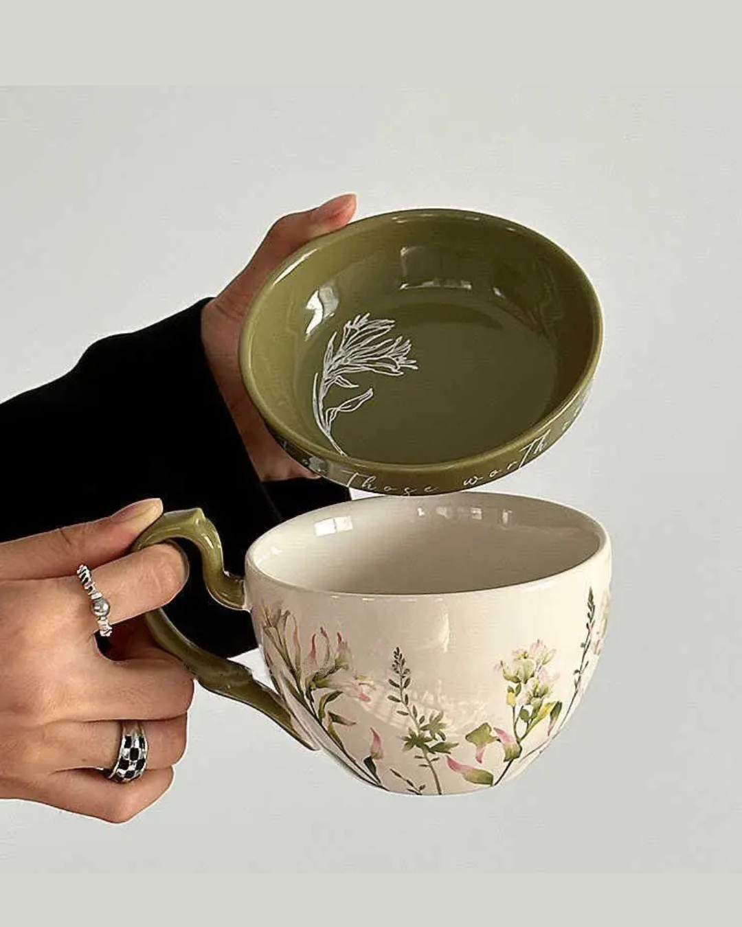 Caneca de Cerâmica com Prato Estilo Retrô 460ml Ideal para Café e Leite | Home Gaju