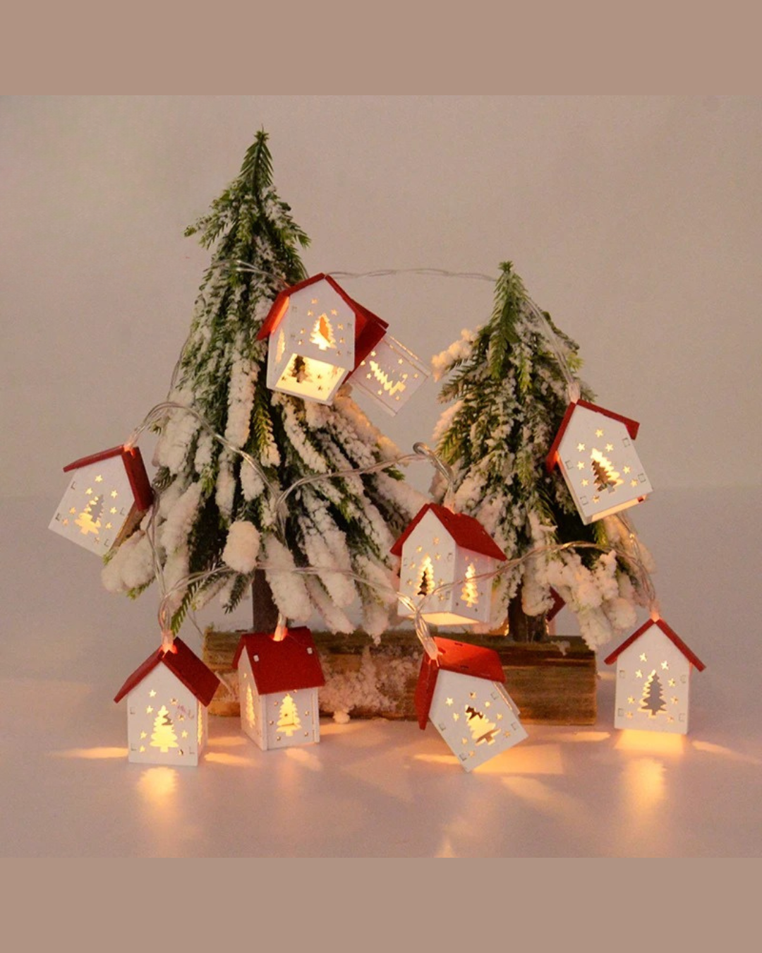 Casa de Madeira de Natal com Luzes LED