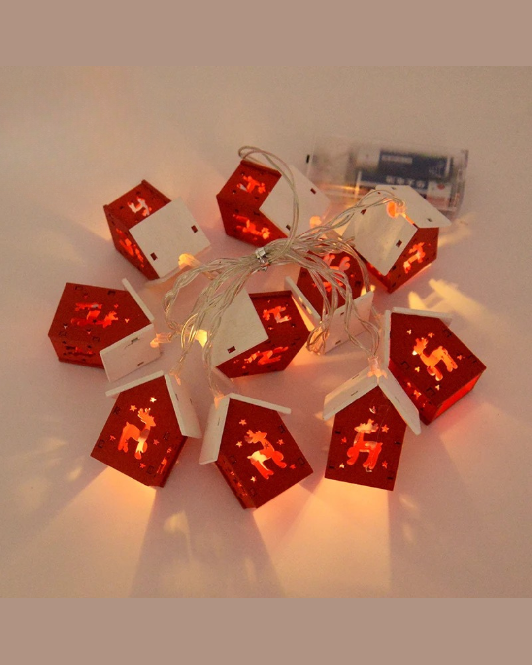 Casa de Madeira de Natal com Luzes LED