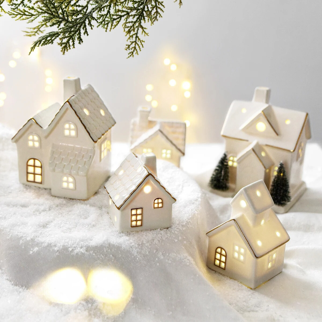 Casinha da Vila Natalina de Cerâmica - Decoração Criativa de Natal Luminosa para Mesa | Home Gaju