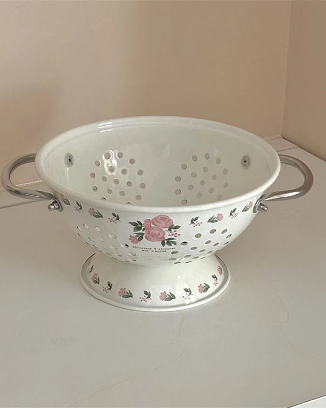 Cesta de Frutas Esmaltada Vintage Rosa Decoração e Armazenamento Elegante | Home Gaju