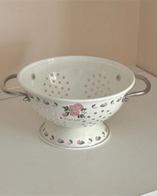 Cesta de Frutas Esmaltada Vintage Rosa Decoração e Armazenamento Elegante | Home Gaju