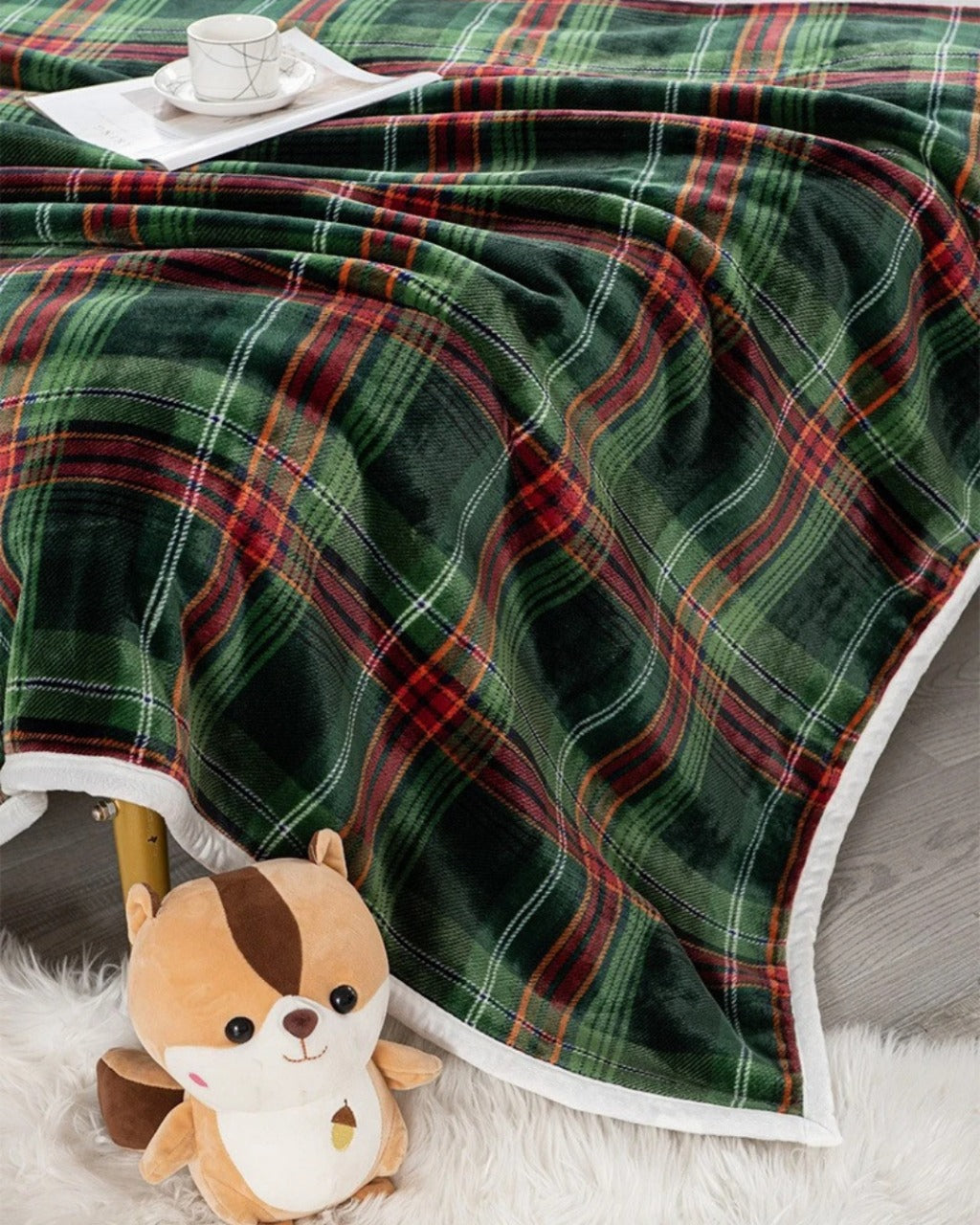 Cobertor de Flanela Dupla Face com Lã de Cordeiro Aconchego para Dormitório e Cama | Home Gaju