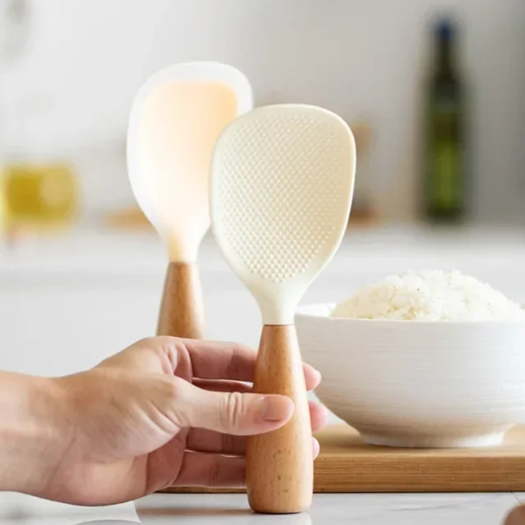 Colher de Arroz de Silicone com Cabo de Madeira Resistente ao Calor | Home Gaju