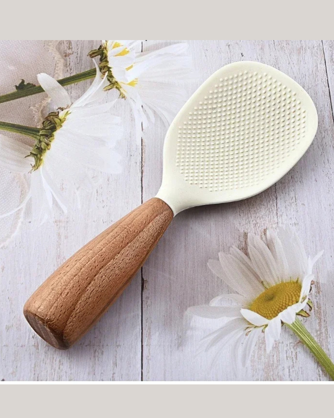 Colher de Arroz de Silicone com Cabo de Madeira Resistente ao Calor | Home Gaju