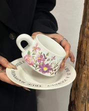 Conjunto de Pires e Caneca de Cerâmica Phalaenopsis Elegância para Café e Chá | Home Gaju