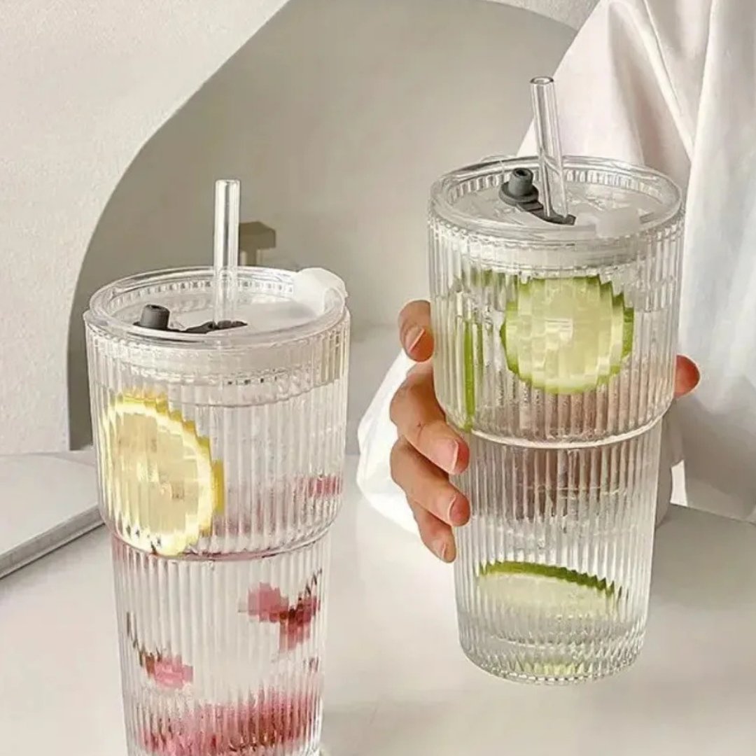 Copo de Vidro Listrado com Tampa e Canudo 400ml ou 600ml | Home Gaju