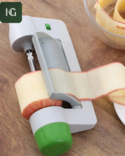 Cortador Vegetal Multifuncional fatiando maça