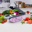 Cortador Multifuncional 16 em 1. Perfeito para cortar, fatiar e triturar frutas e vegetais com lâminas de aço inoxidável.
