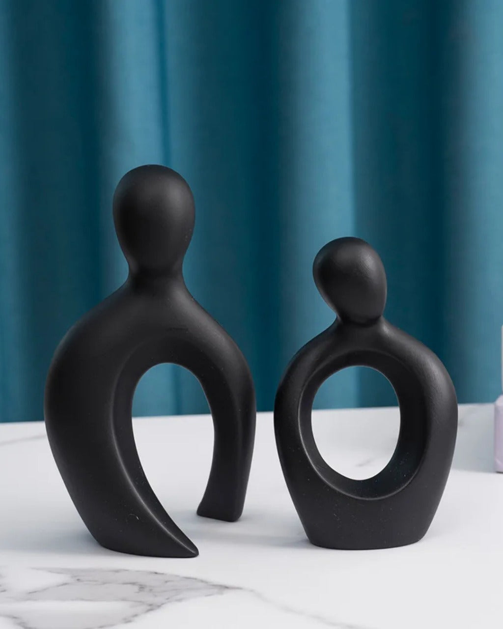 Escultura Decorativa de Casal para Sala Quarto ou Escritório | Home Gaju
