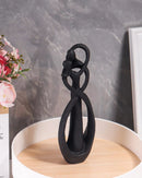 Escultura de Casal Preta de frente