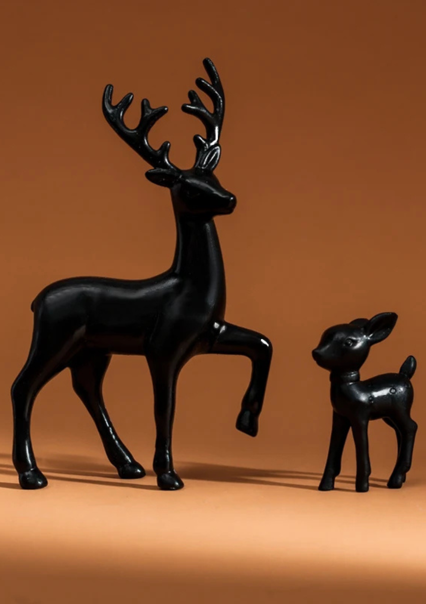 Esculturas Mãe Veado e Filhote - preto