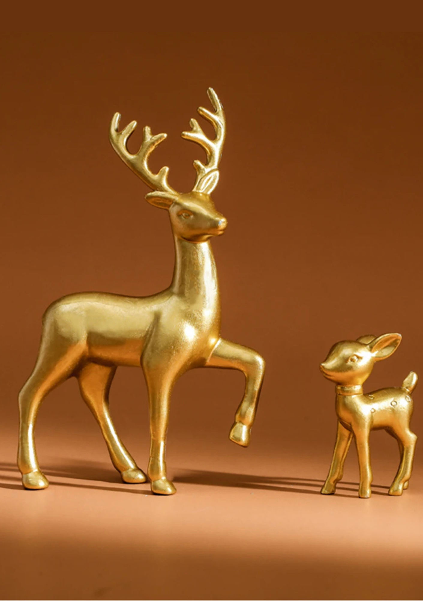 Esculturas Mãe Veado e Filhote - dourado