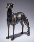 Estátua Decorativa de Cachorro Galgo em Resina no fundo branco
