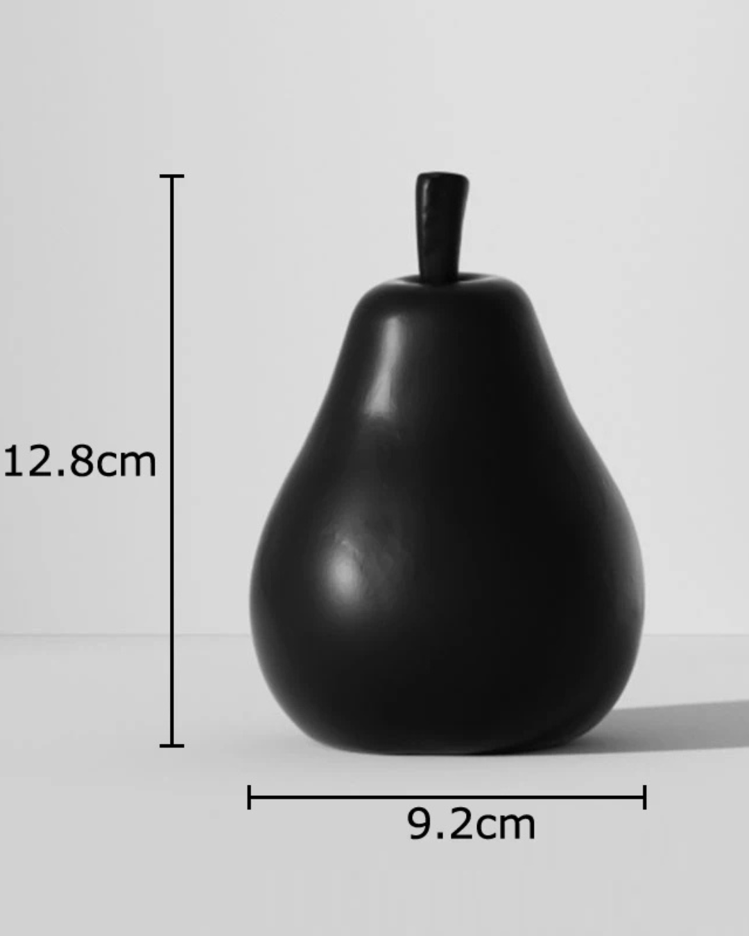 Estátua de Frutas Preto e Branco em Resina Decoração Minimalista para Mesa e Sala | Home Gaju