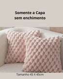 Fronha de Pelúcia no sofá em almofadas com medidas