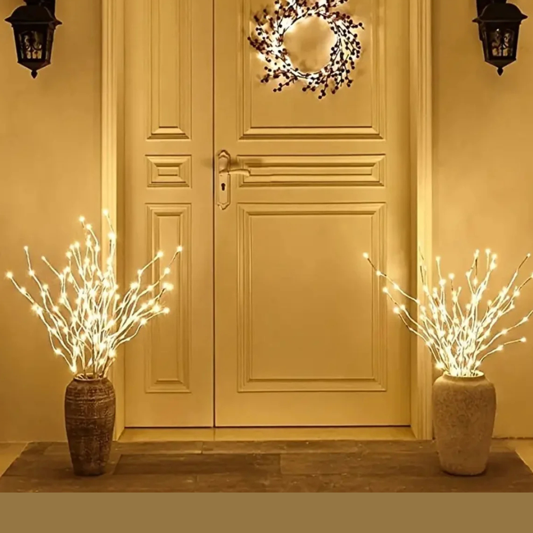 Galho Decorativo com Luzes LED Natal e Casamentos branco frio em frente a porta