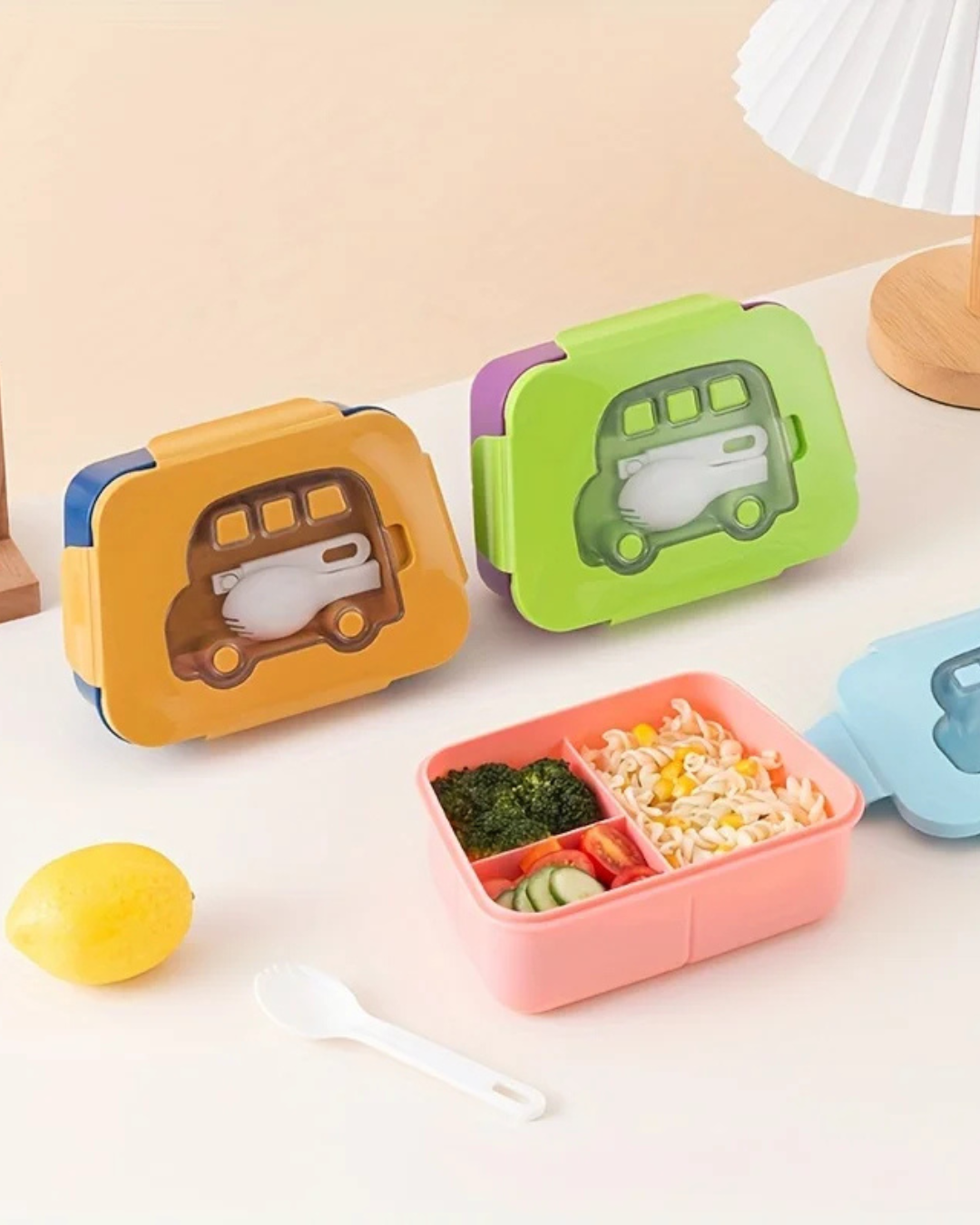 Lancheira Infantil Colorida com Design de Carro