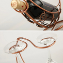 Suporte para vinho e taça no detalhe