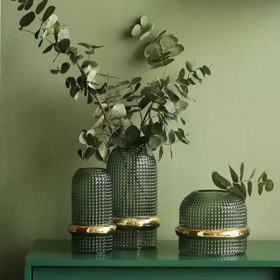 Vaso de Vidro Verde Escuro com Borda Dourada | Decoração de Mesa Europeia | Home Gaju