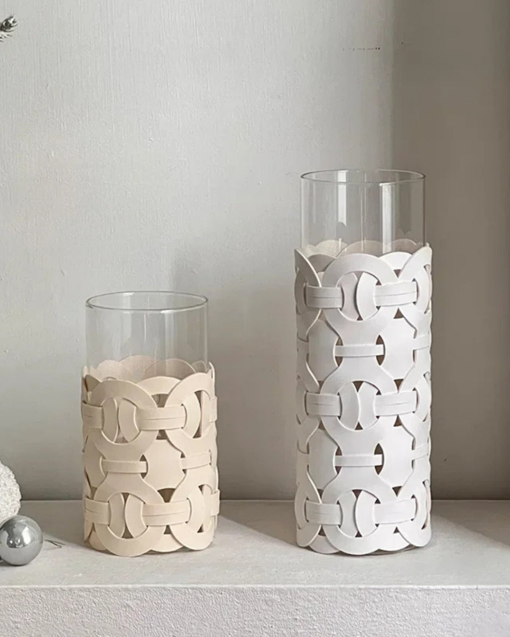Vaso de Vidro com Couro Trançado Decoração Moderna para Sala ou Mesa | Home Gaju