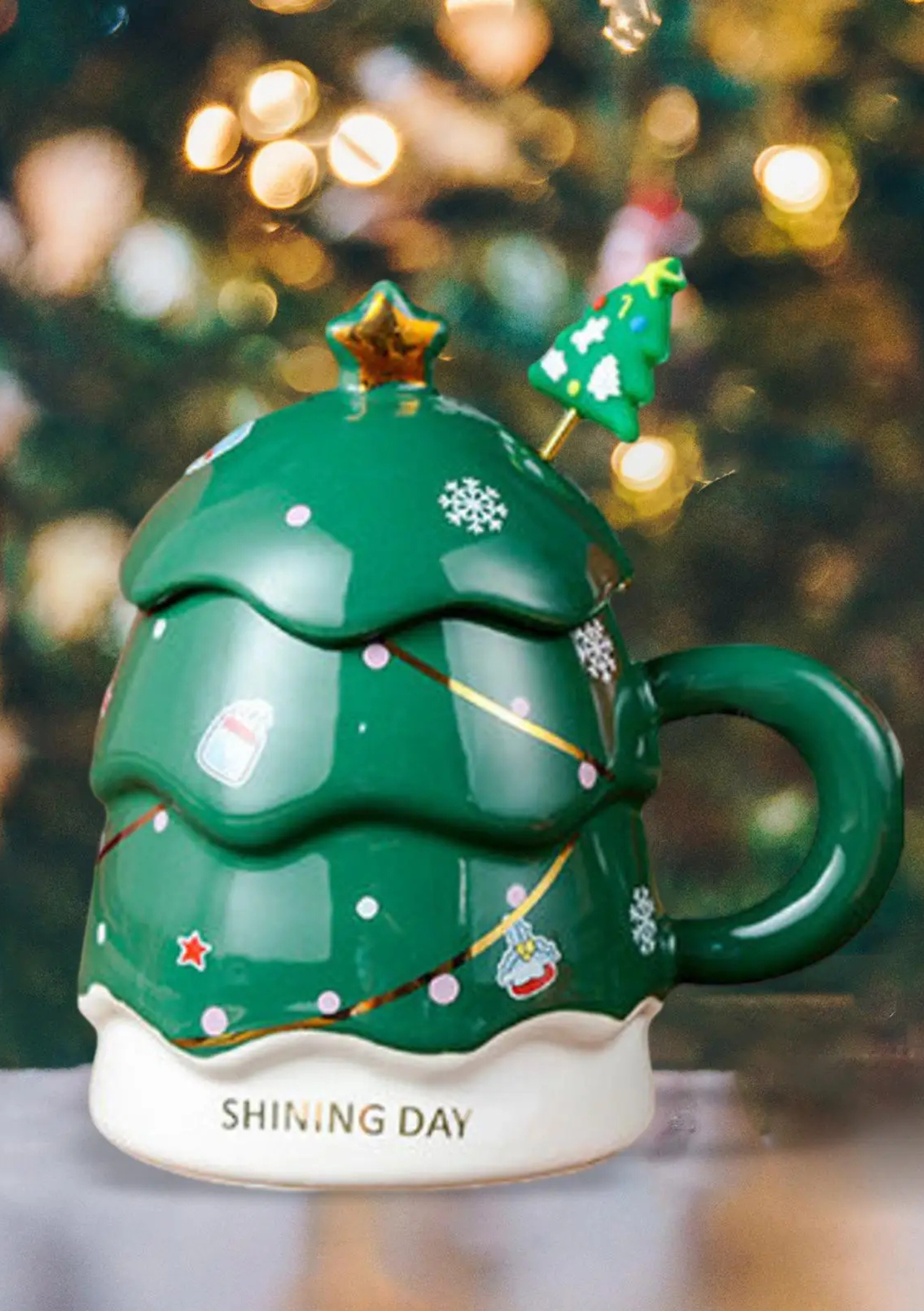Xícara de Café em Formato de Árvore de Natal verde