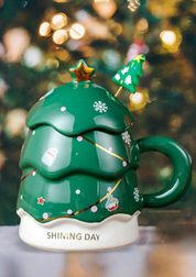Xícara de Café em Formato de Árvore de Natal verde